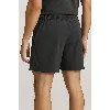 Short léger personnalisable : liberté et confort au quotidien